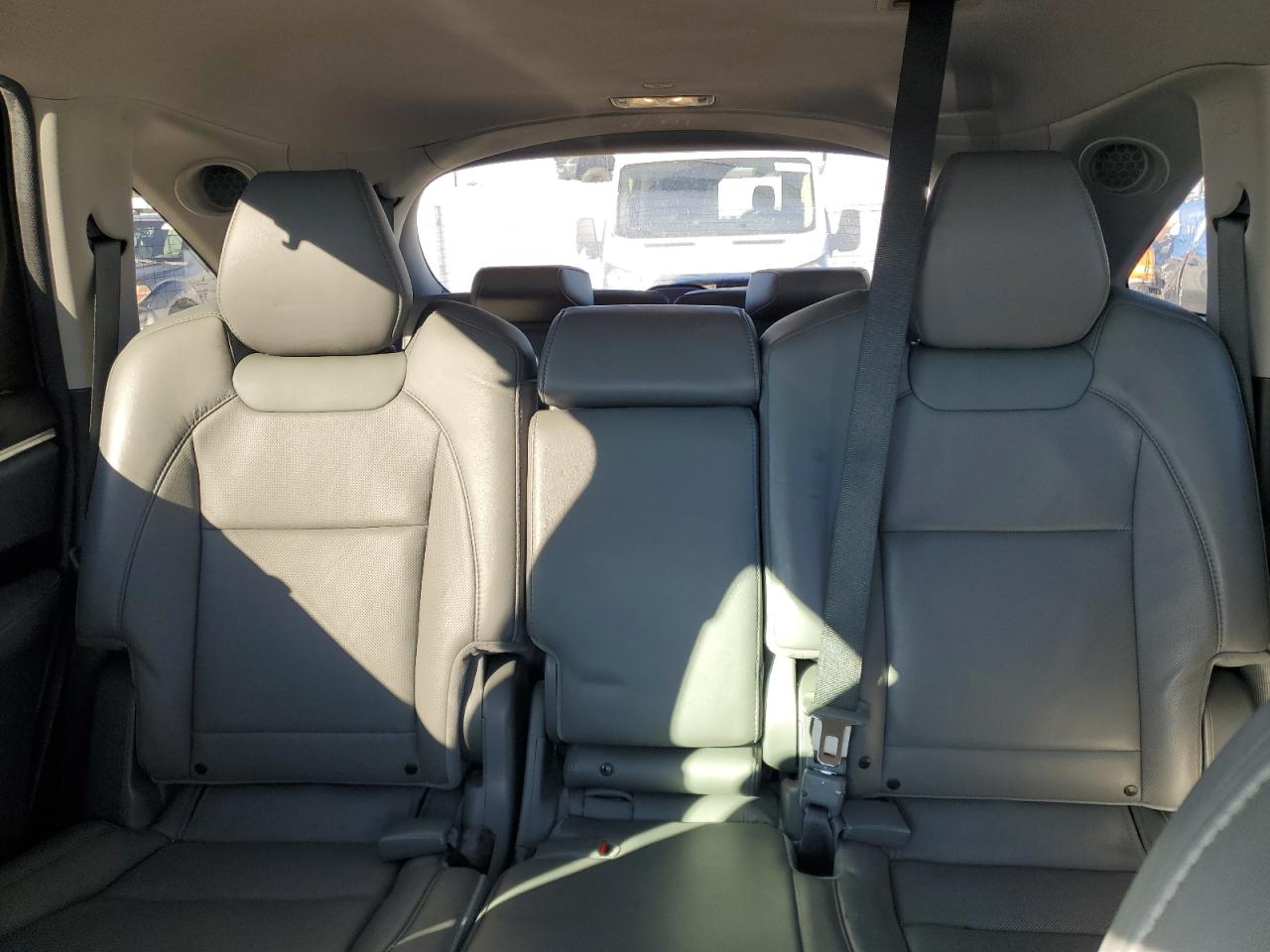 2015 Acura Mdx Advance VIN: 5FRYD4H80FB018550 Lot: 90492025