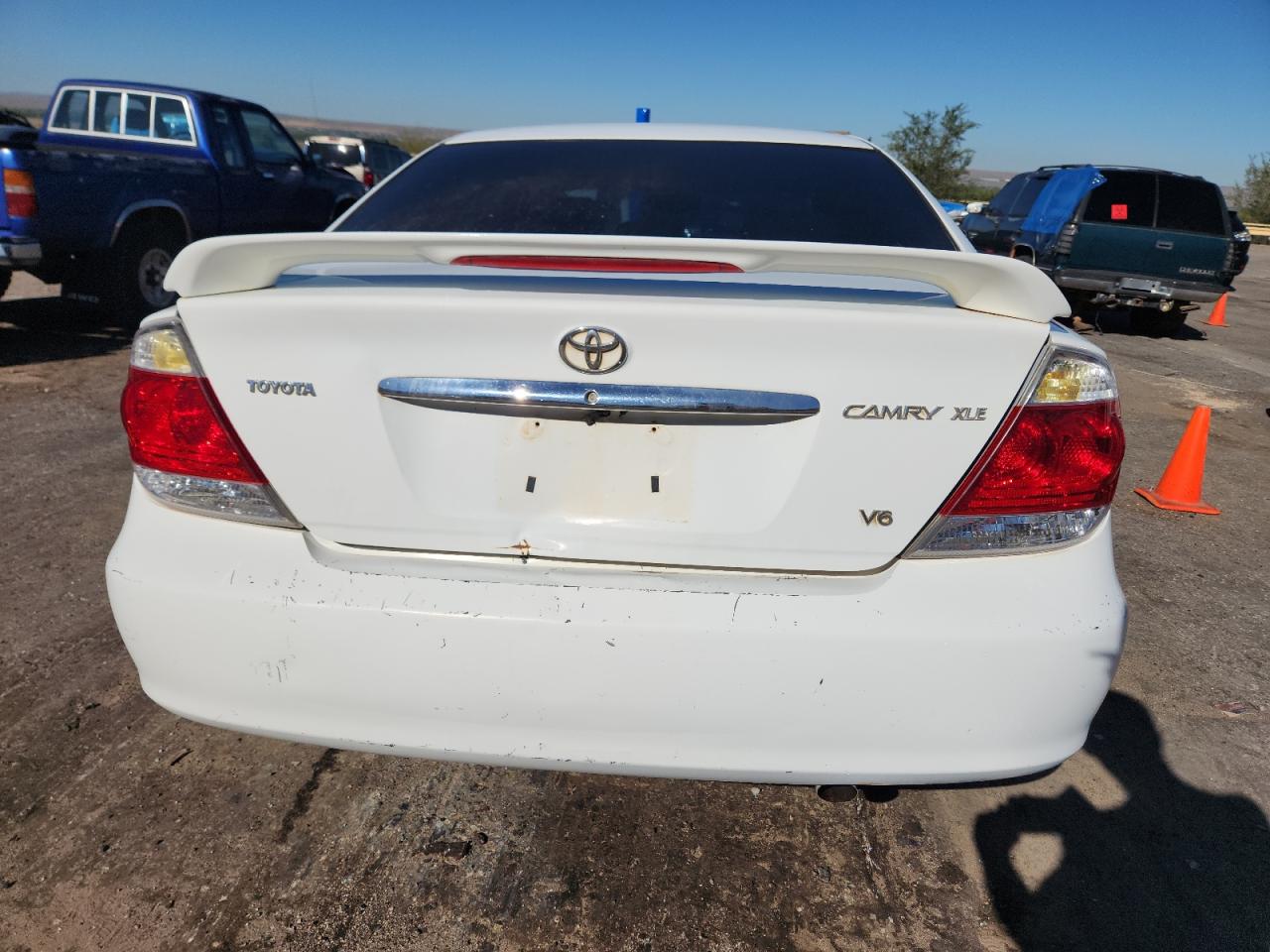 2005 Toyota Camry Le VIN: 4T1BF30K05U621065 Lot: 84452125