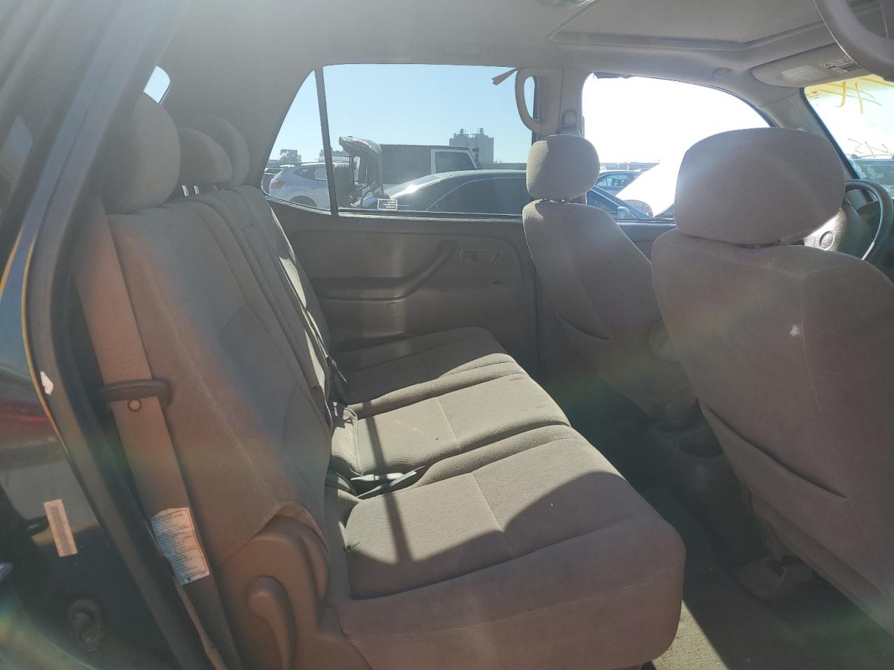 2002 Toyota Sequoia Sr5 VIN: 5TDZT34A02S069290 Lot: 85573245
