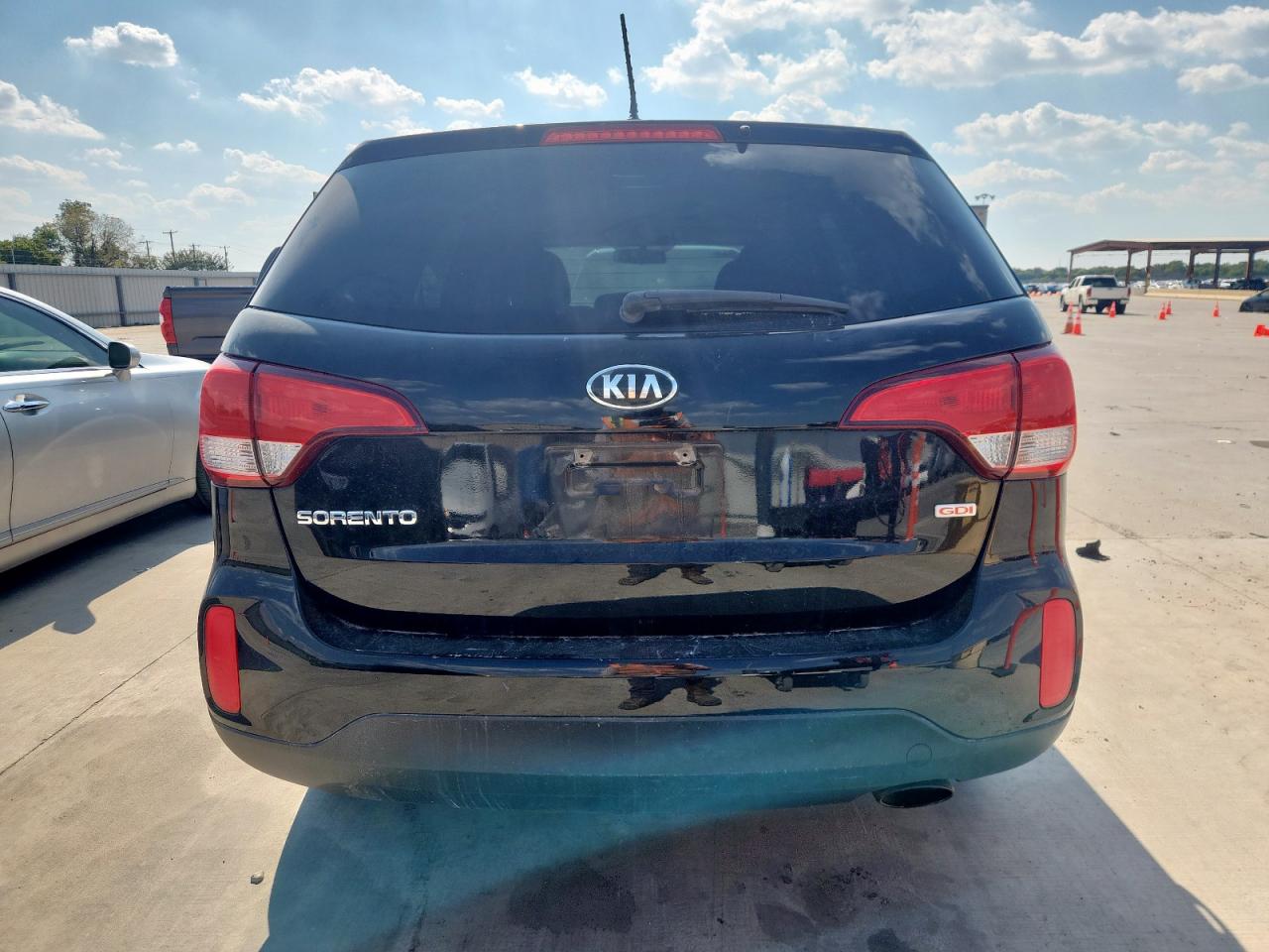 2015 Kia Sorento Lx VIN: 5XYKT3A6XFG643740 Lot: 82007575