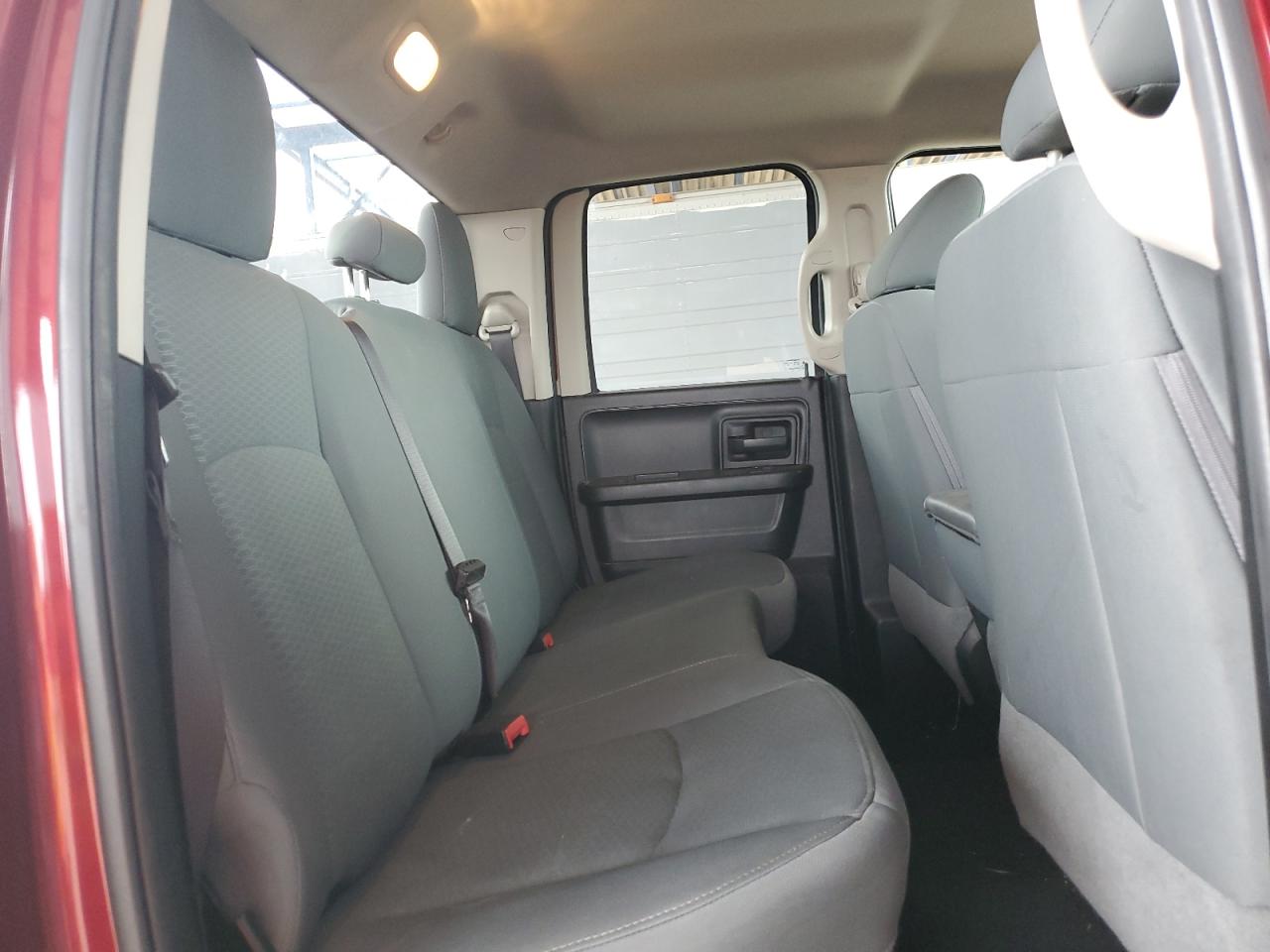 2018 Ram 1500 St VIN: 1C6RR6FT2JS299506 Lot: 82241525