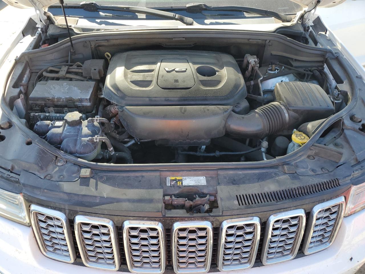 2017 Jeep Grand Cherokee Overland VIN: 1C4RJFCG6HC815586 Lot: 82251265