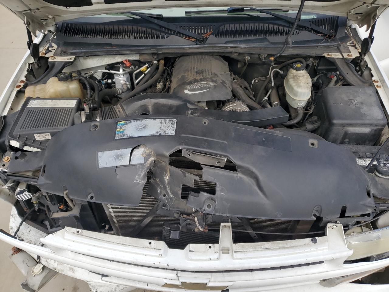 2005 Chevrolet Tahoe K1500 VIN: 1GNEK13T85R230519 Lot: 85675895