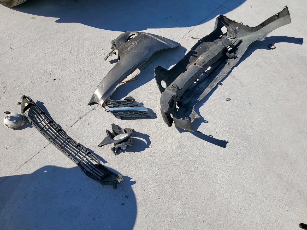 2015 Toyota Rav4 Xle VIN: 2T3RFREV7FW253867 Lot: 85158675