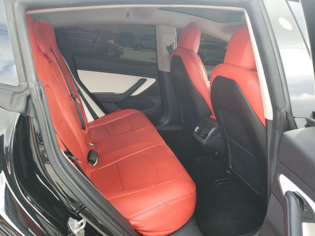 2019 Tesla Model 3 VIN: 5YJ3E1EA5KF402686 Lot: 85338335