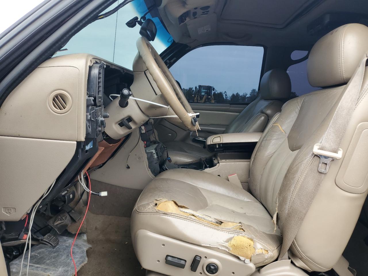 2006 GMC Yukon Denali VIN: 1GKEK63U66J132799 Lot: 81928685