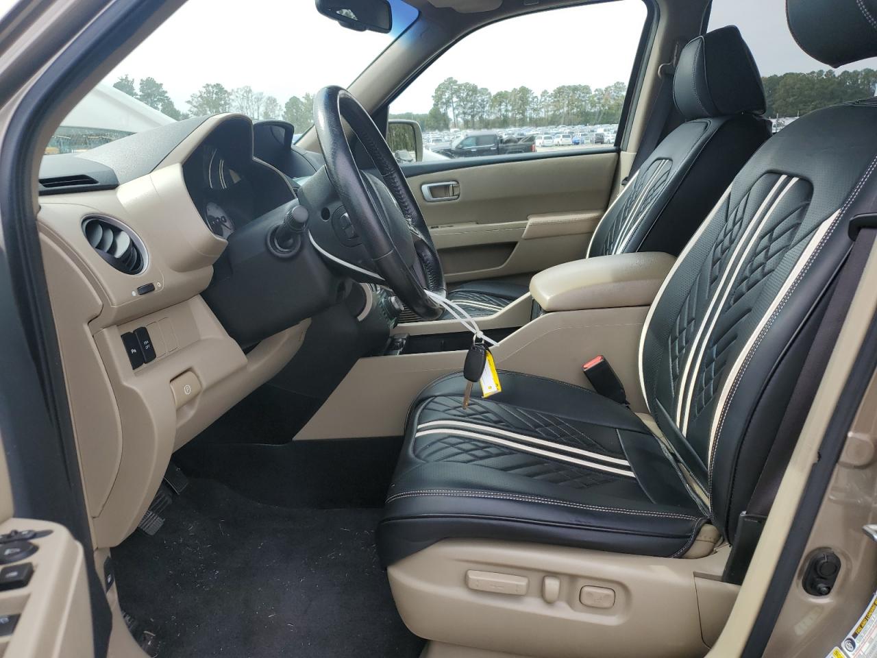 2011 Honda Pilot Touring VIN: 5FNYF4H97BB008371 Lot: 85898765