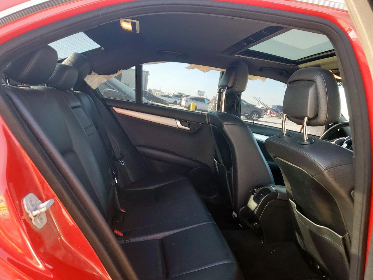 2014 Mercedes-Benz C 300 4Matic VIN: WDDGF8AB7ER313762 Lot: 86095955