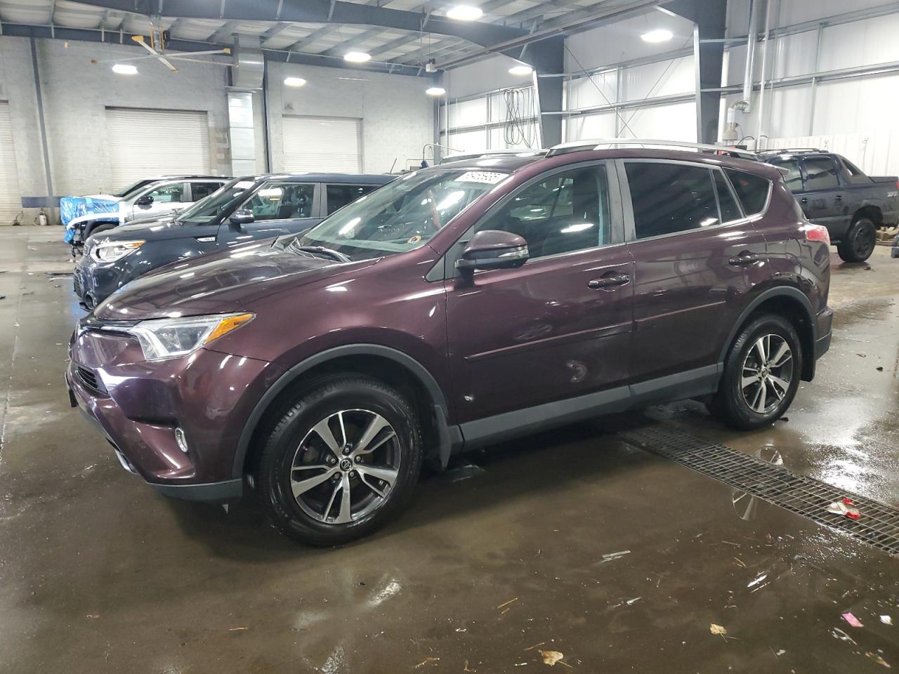 2017 Toyota Rav4 Xle VIN: 2T3RFREV7HW612718 Lot: 86465935
