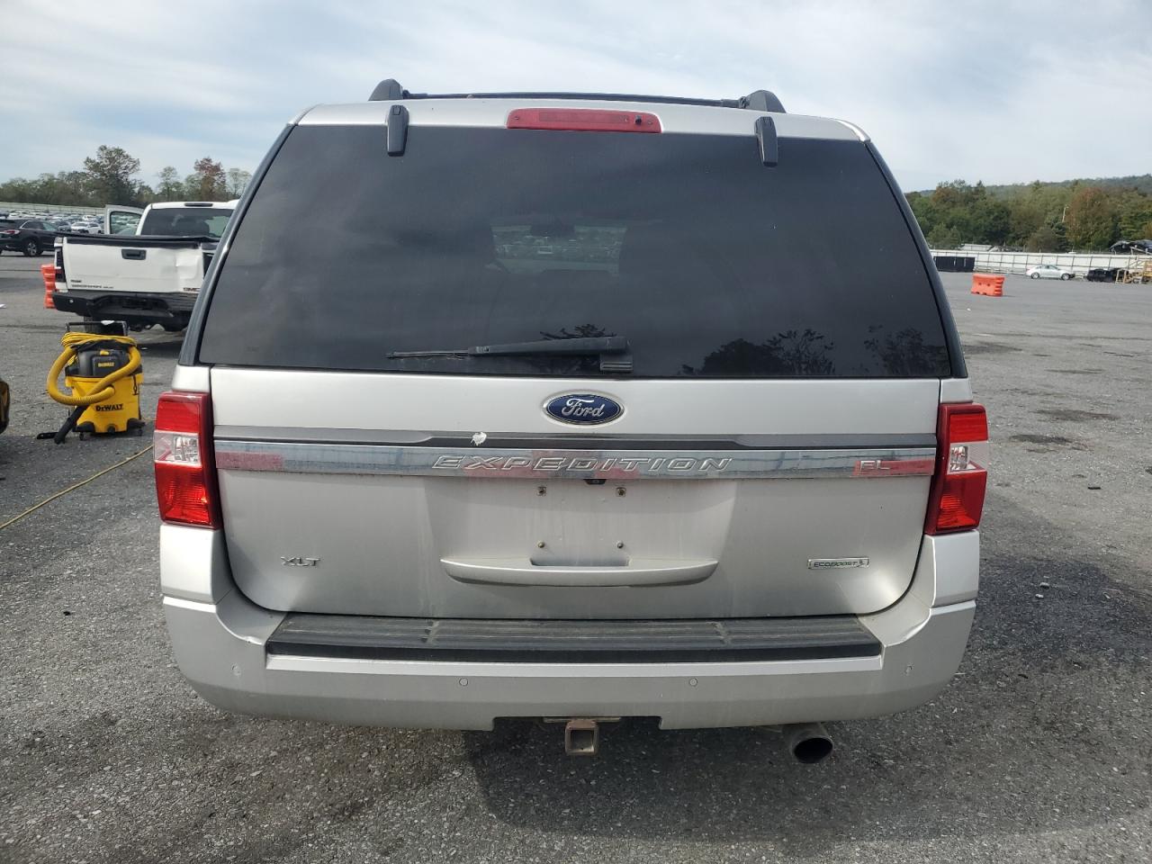 2017 Ford Expedition El Xlt VIN: 1FMJK1HTXHEA08765 Lot: 82282495