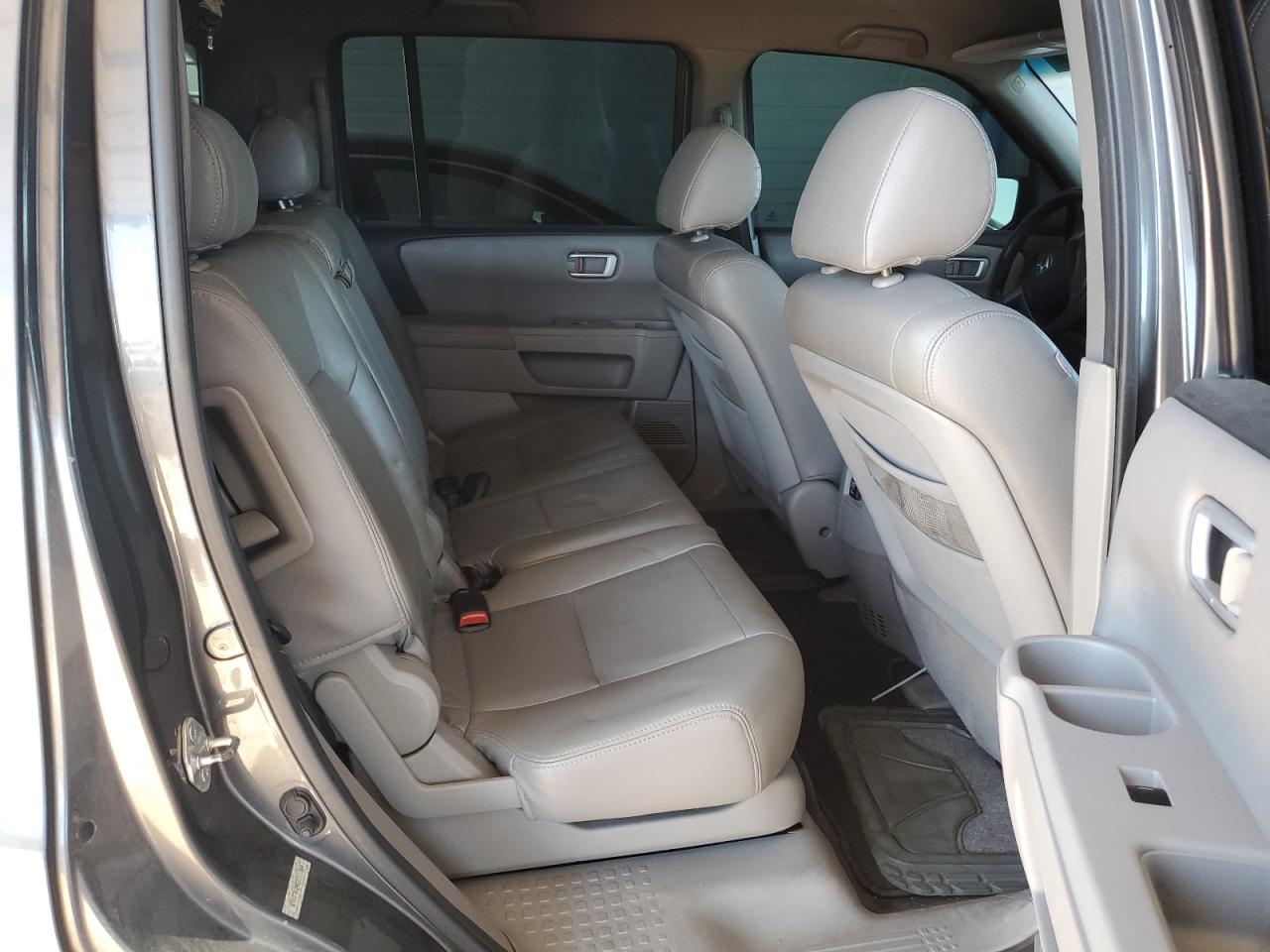 2011 Honda Pilot Lx VIN: 5FNYF4H29BB051869 Lot: 84602875