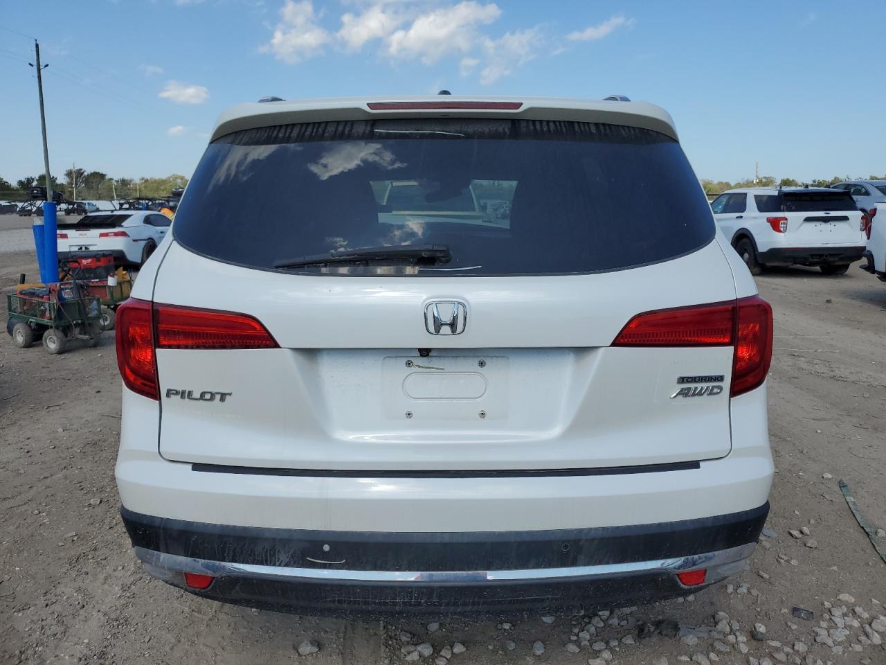 2017 Honda Pilot Touring VIN: 5FNYF6H90HB044455 Lot: 87043075