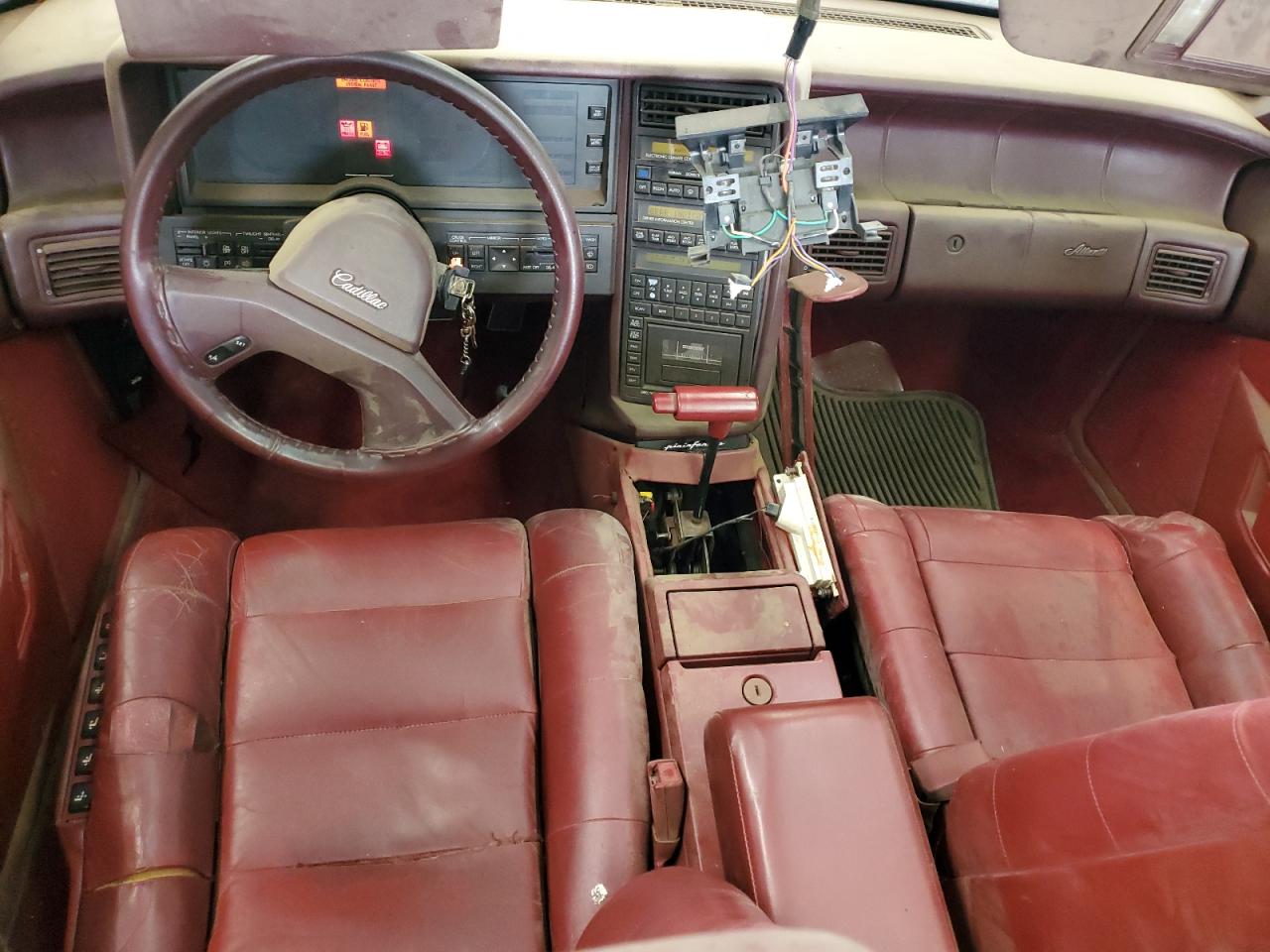 1987 Cadillac Allante VIN: 1G6VR3175HU103303 Lot: 84716975