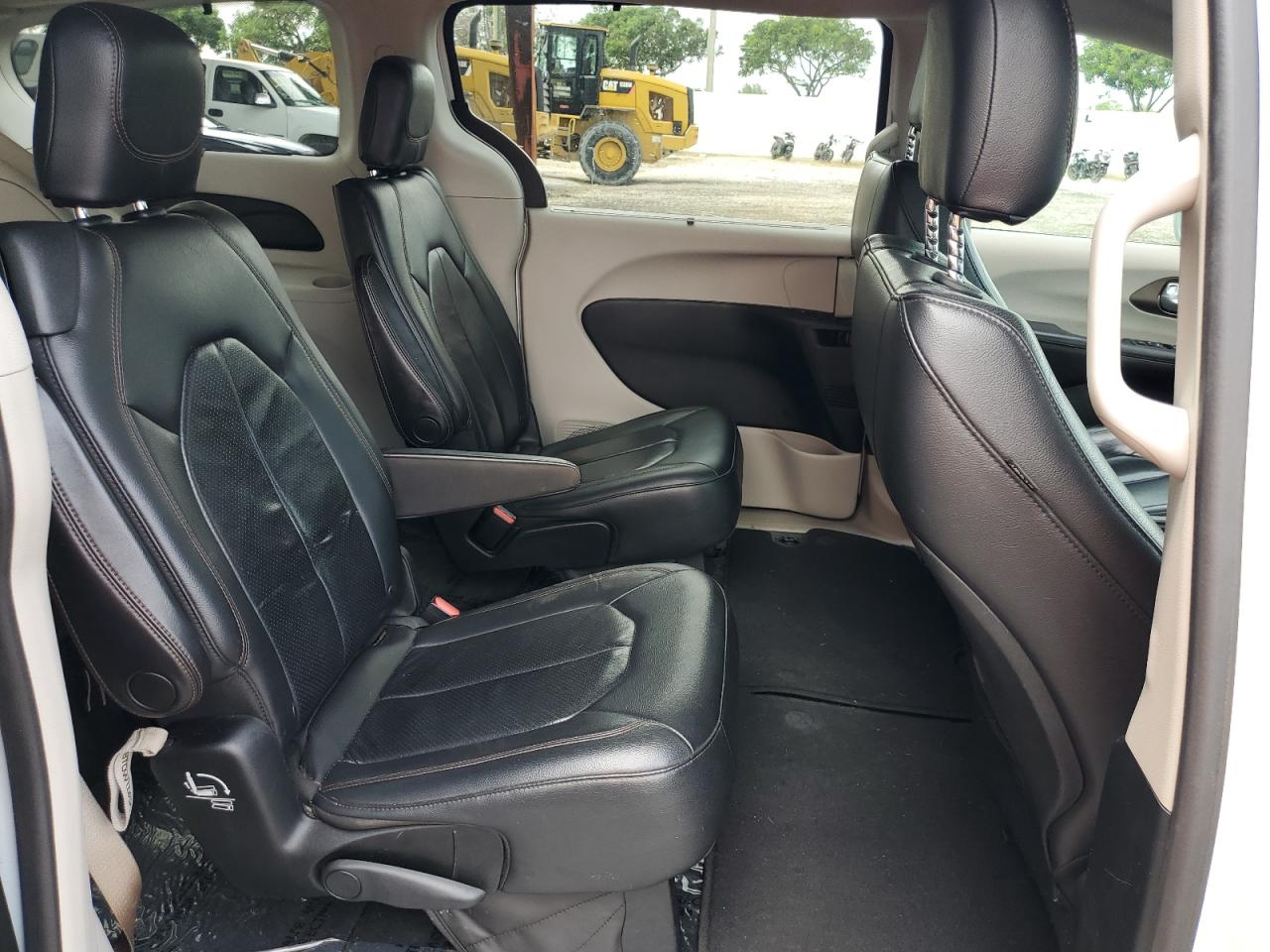 2018 Chrysler Pacifica Touring L VIN: 2C4RC1BG0JR142807 Lot: 90729175