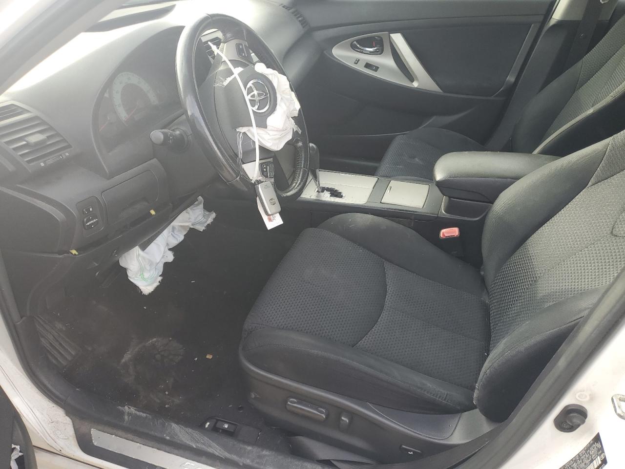 2010 Toyota Camry Base VIN: 4T1BF3EK2AU556237 Lot: 85526015