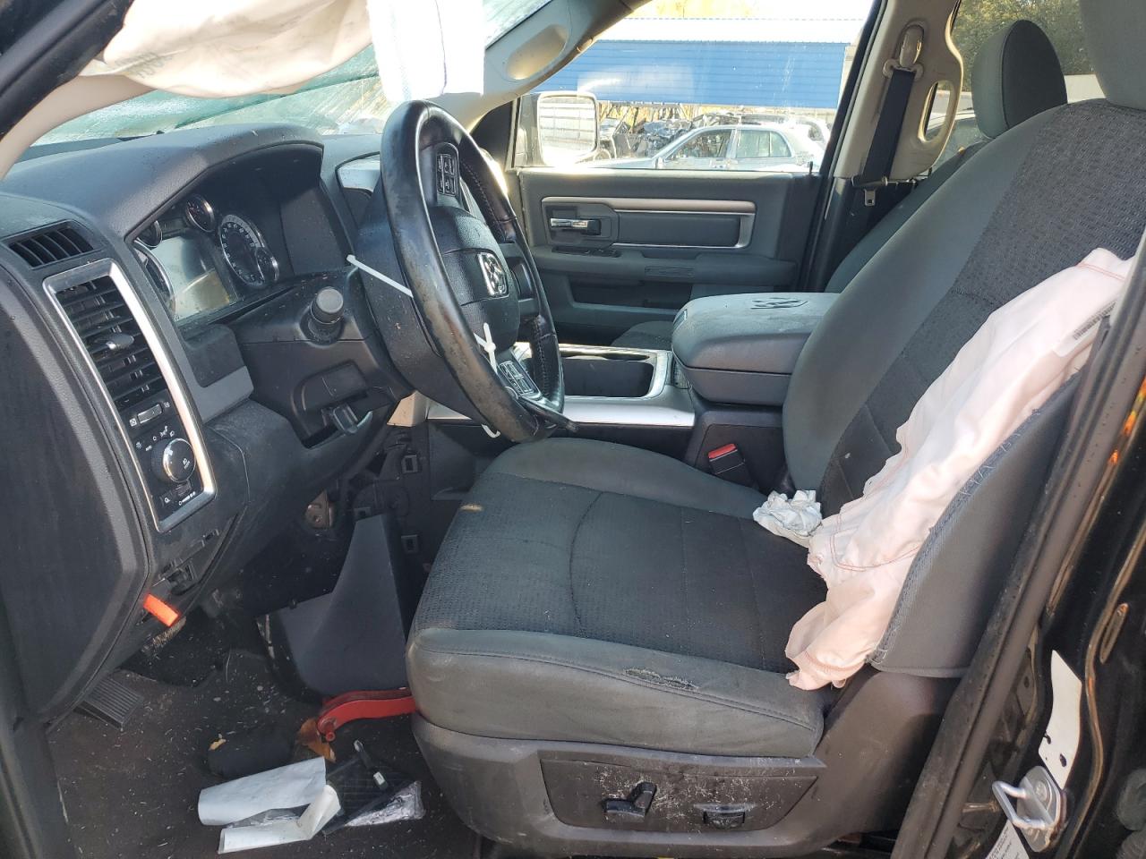 2016 Ram 1500 Slt VIN: 3C6RR7LT1GG233538 Lot: 90627865