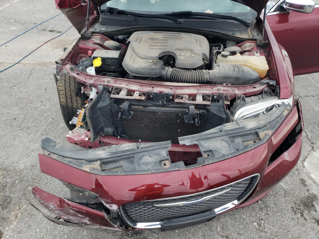 2018 Chrysler 300 Limited VIN: 2C3CCAEG1JH301748 Lot: 89511345