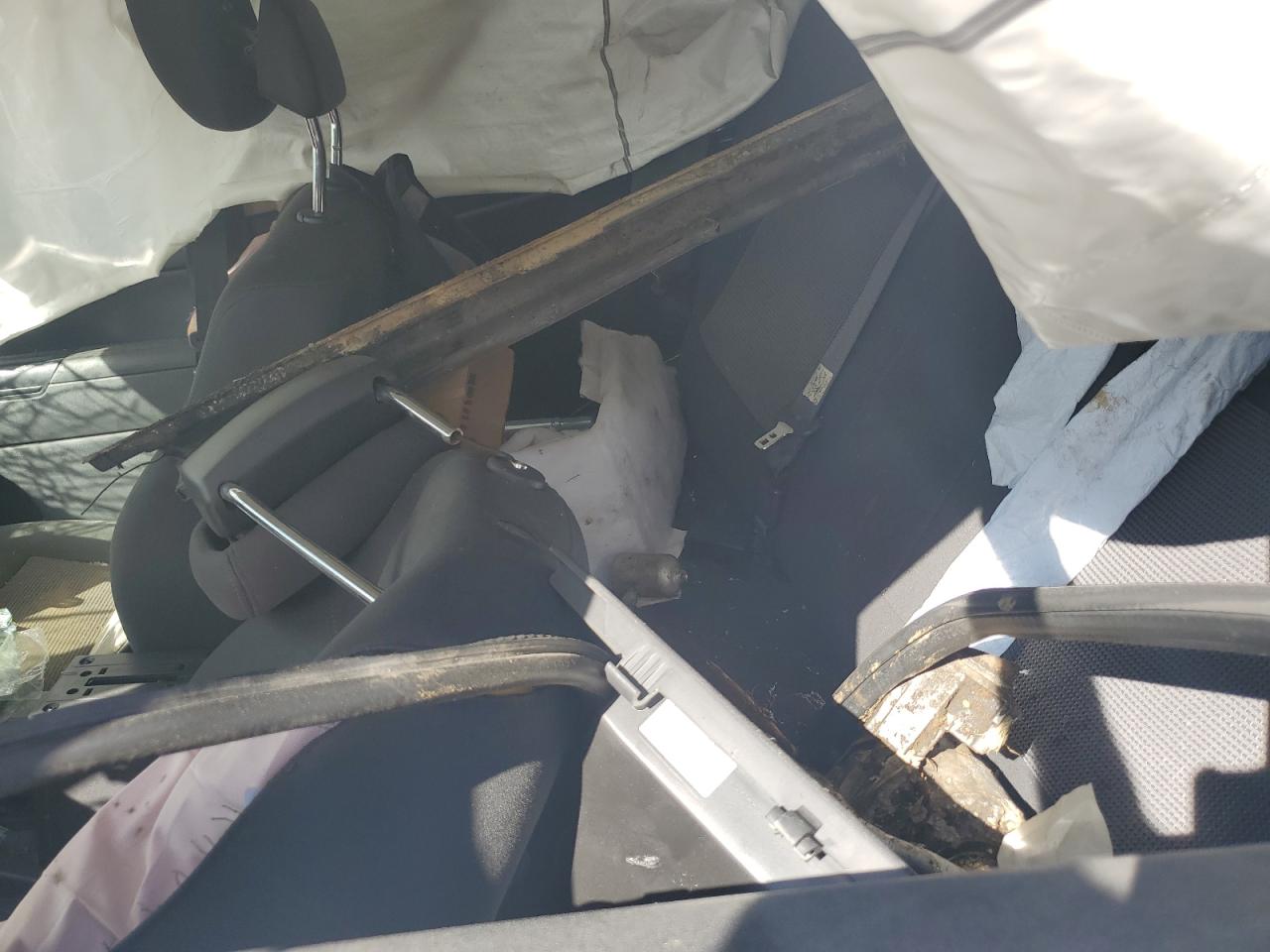 2014 Jeep Compass Sport VIN: 1C4NJDBB8ED591381 Lot: 82238435