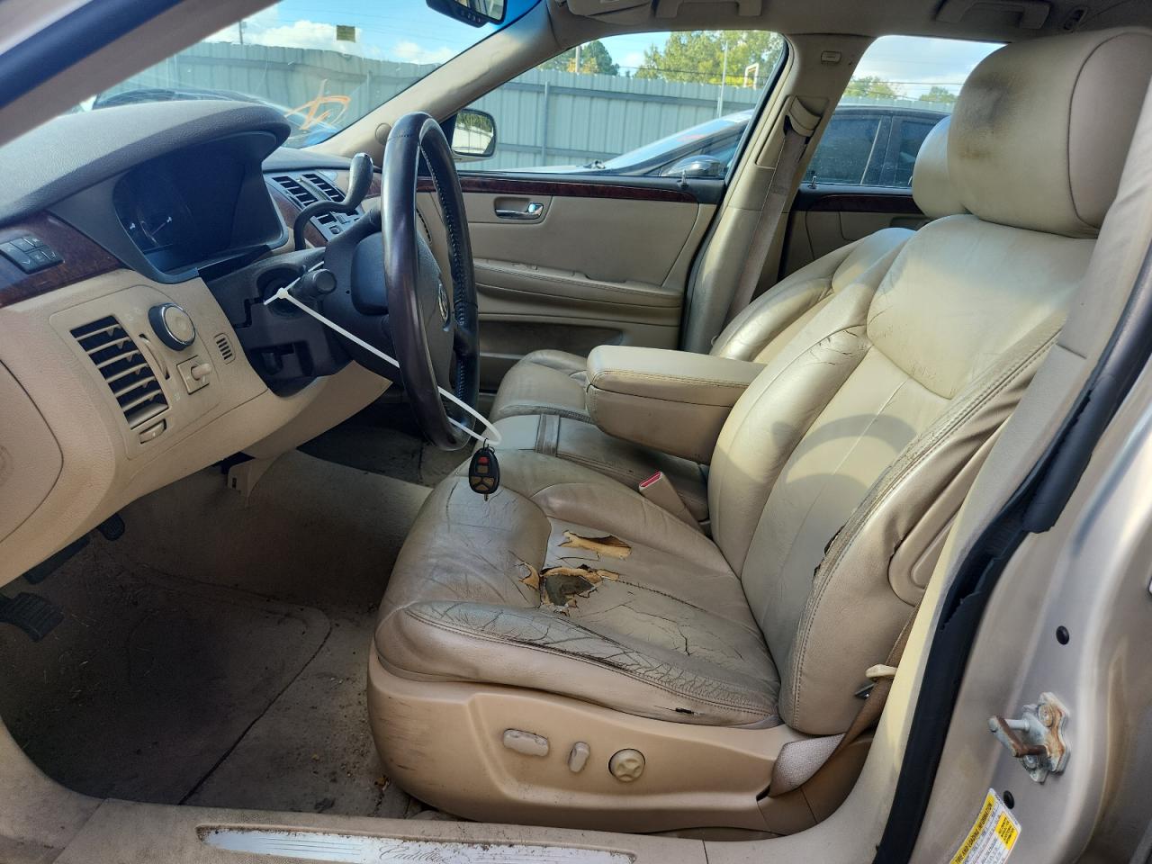 2007 Cadillac Dts VIN: 1G6KD57Y57U225798 Lot: 82280055