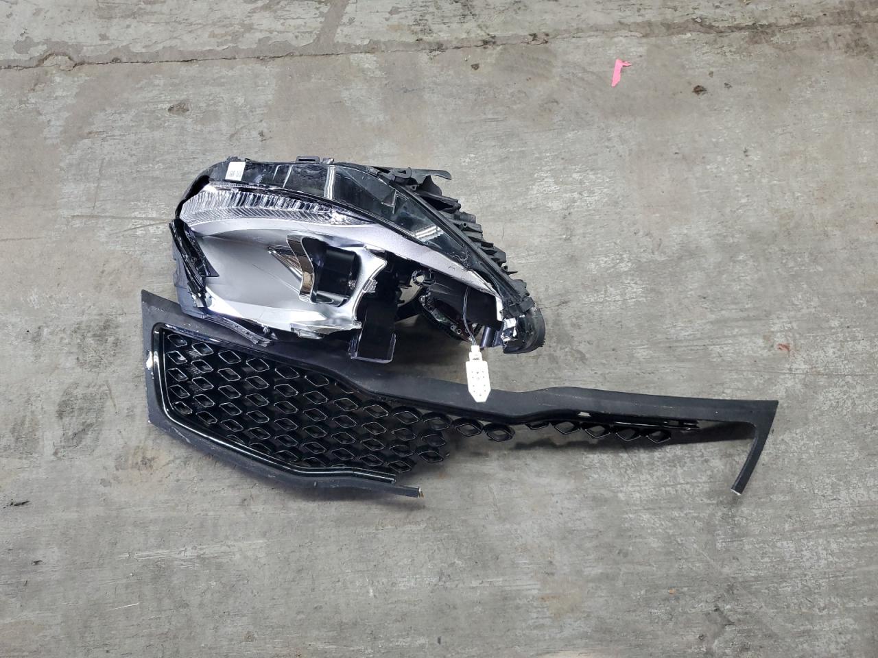 Фото: 4JGDA5HB8HA863499