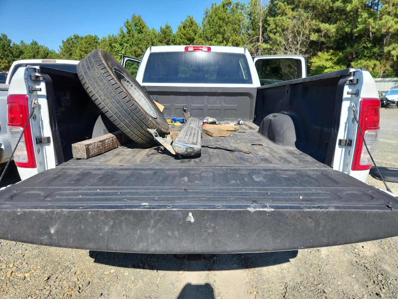 2024 Ram 3500 Big Horn VIN: 3C63RRHLXRG307777 Lot: 86682335