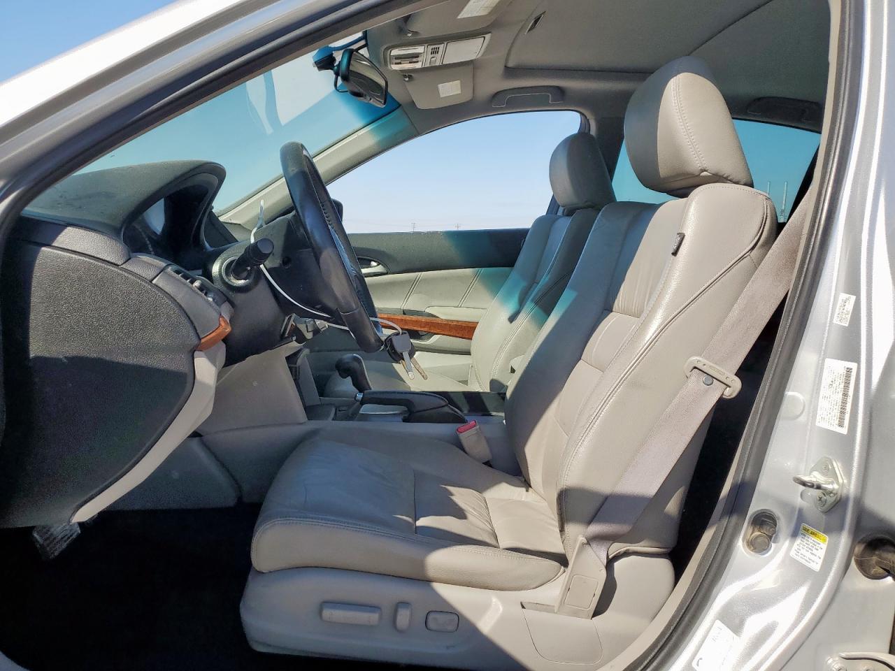 2012 Honda Accord Exl VIN: 1HGCP3F8XCA041257 Lot: 86100125