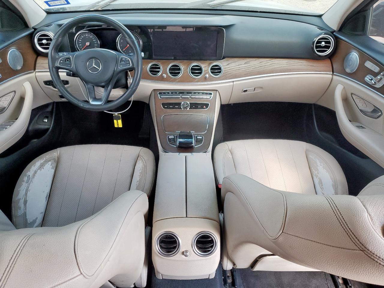 2018 Mercedes-Benz E 300 VIN: WDDZF4JB9JA445402 Lot: 85378275