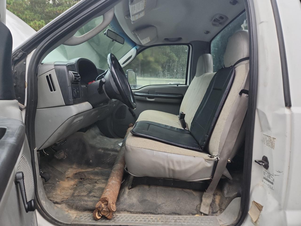 2007 Ford F550 Super Duty VIN: 1FDAF56PX7EB27707 Lot: 87265315