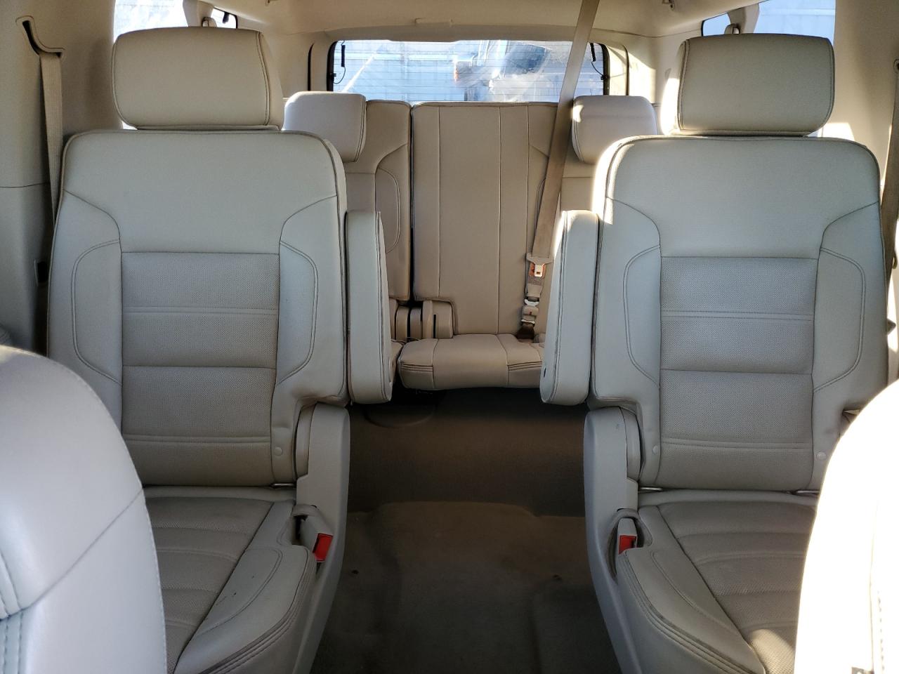 2019 GMC Yukon Xl Denali VIN: 1GKS2HKJ0KR387188 Lot: 90633385