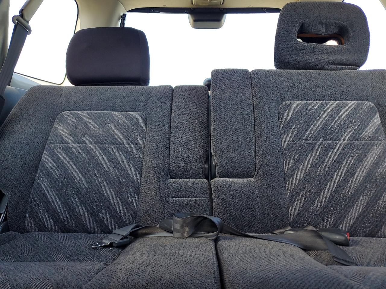 2000 Honda Cr-V Lx VIN: JHLRD1847YC056832 Lot: 84409085