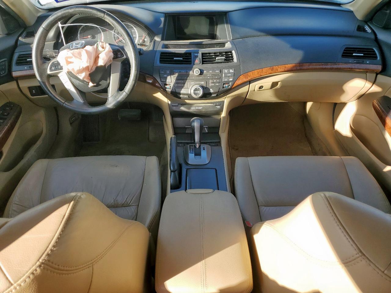 2011 Honda Accord VIN: 1HGCP3F80BA004510 Lot: 82398775