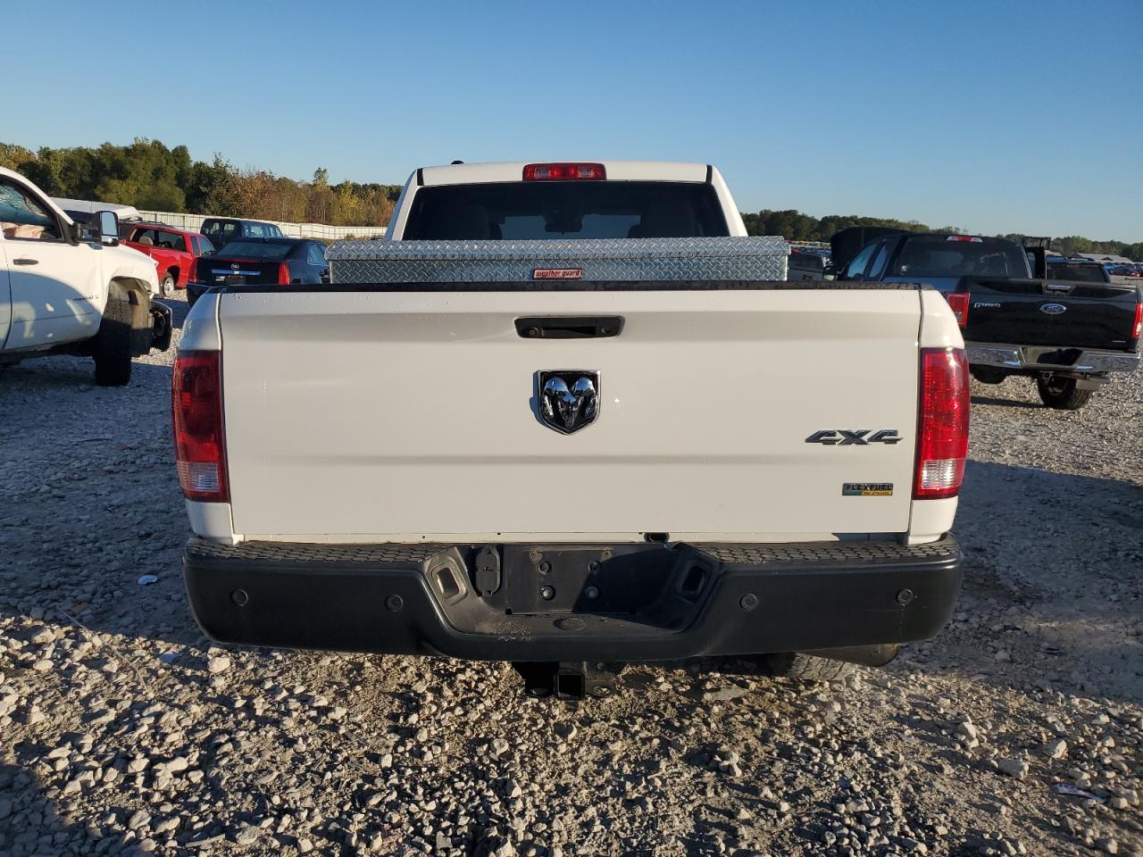 2018 Ram 1500 St VIN: 1C6RR7FGXJS282333 Lot: 82351385