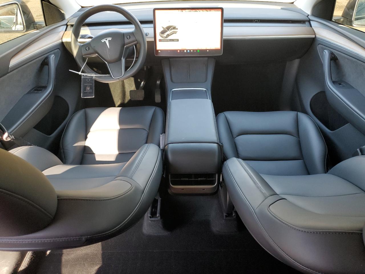 2024 Tesla Model Y VIN: 7SAYGDEE5RA312436 Lot: 89516385