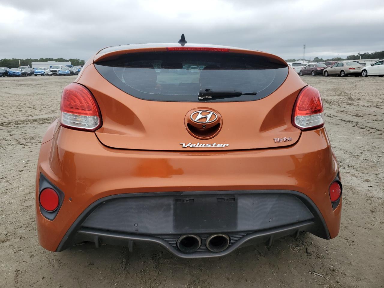 2015 Hyundai Veloster Turbo VIN: KMHTC6AE6FU237638 Lot: 90489065