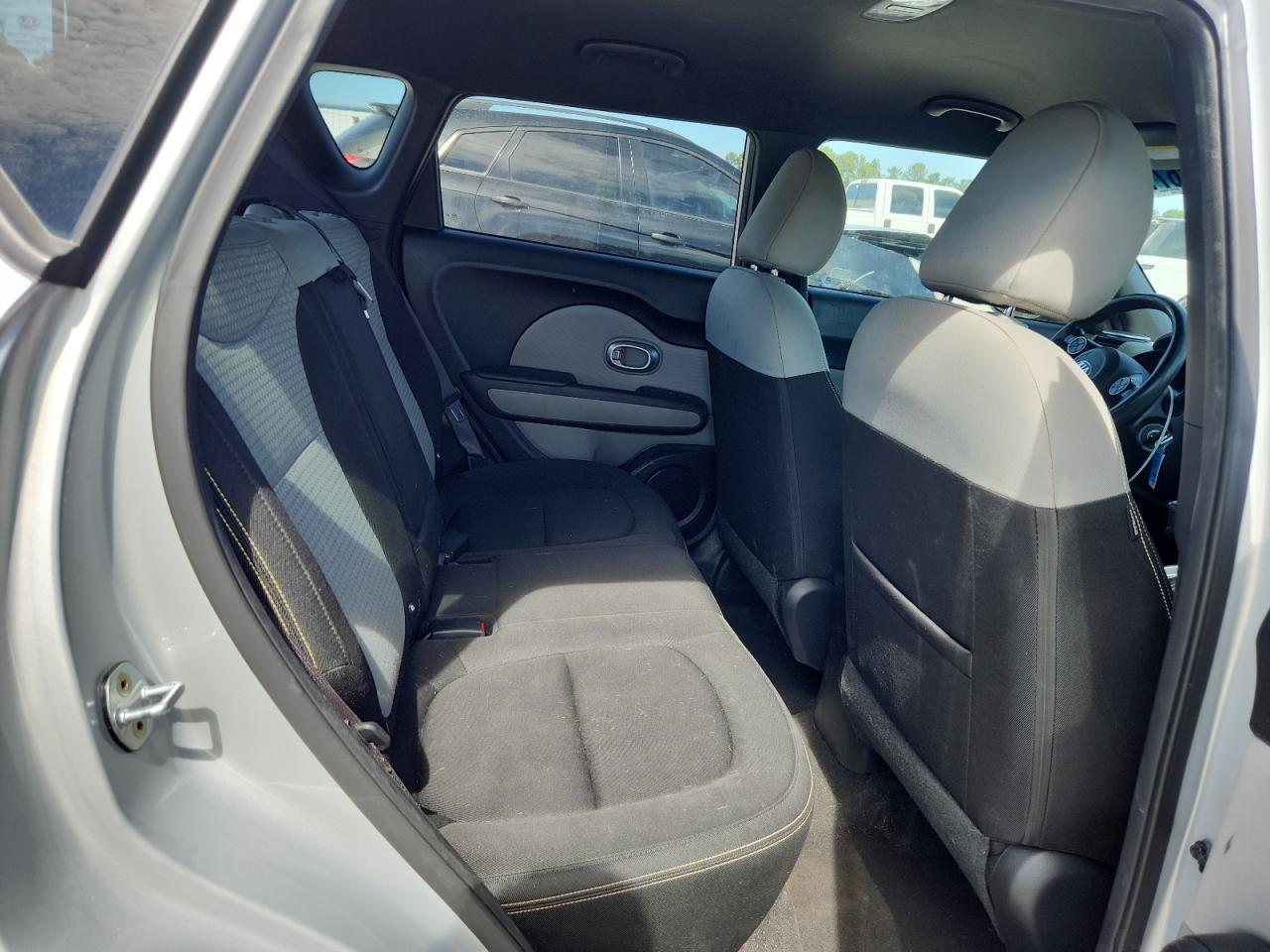 2016 Kia Soul + VIN: KNDJP3A52G7850631 Lot: 84726775