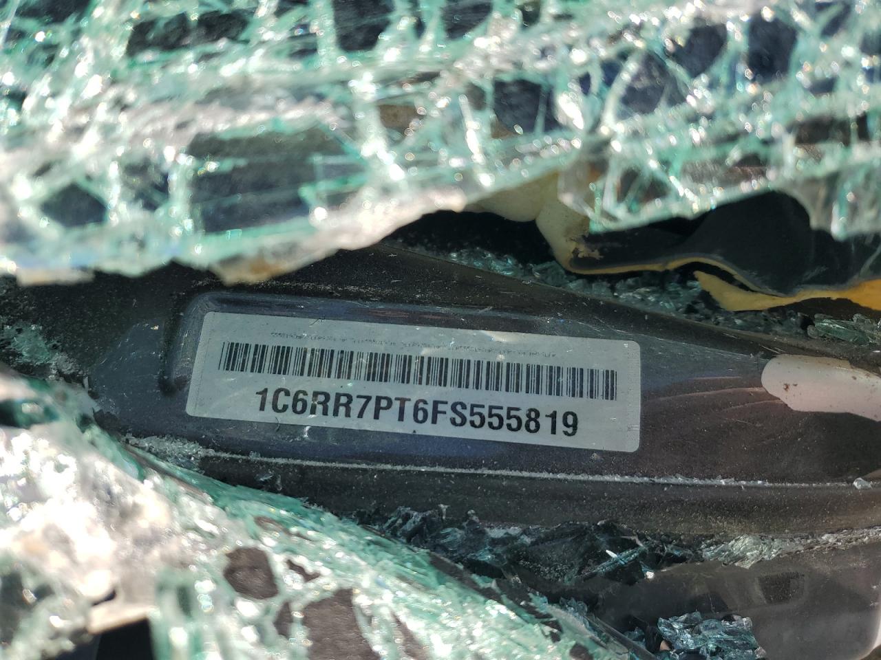 2015 Ram 1500 Longhorn VIN: 1C6RR7PT6FS555819 Lot: 82706605