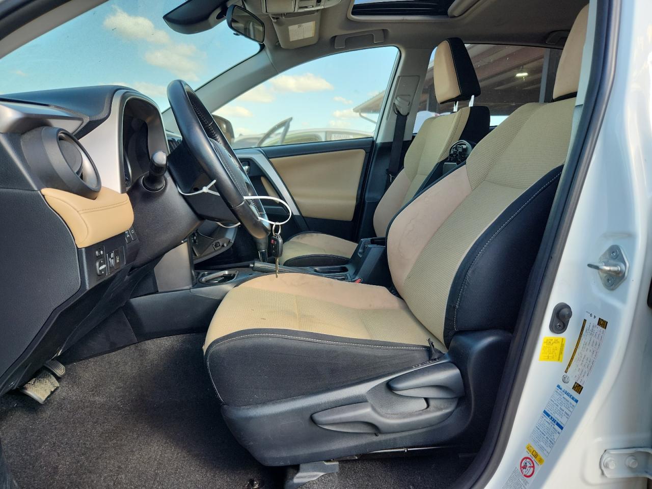 2017 Toyota Rav4 Xle VIN: JTMRFREV8HD198264 Lot: 84879415