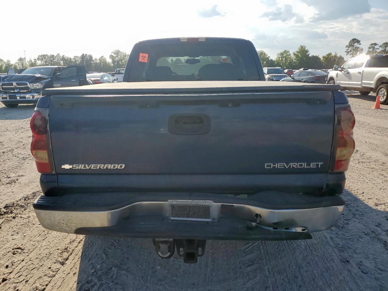 2004 Chevrolet Silverado C1500 VIN: 2GCEC19T841356903 Lot: 82224295