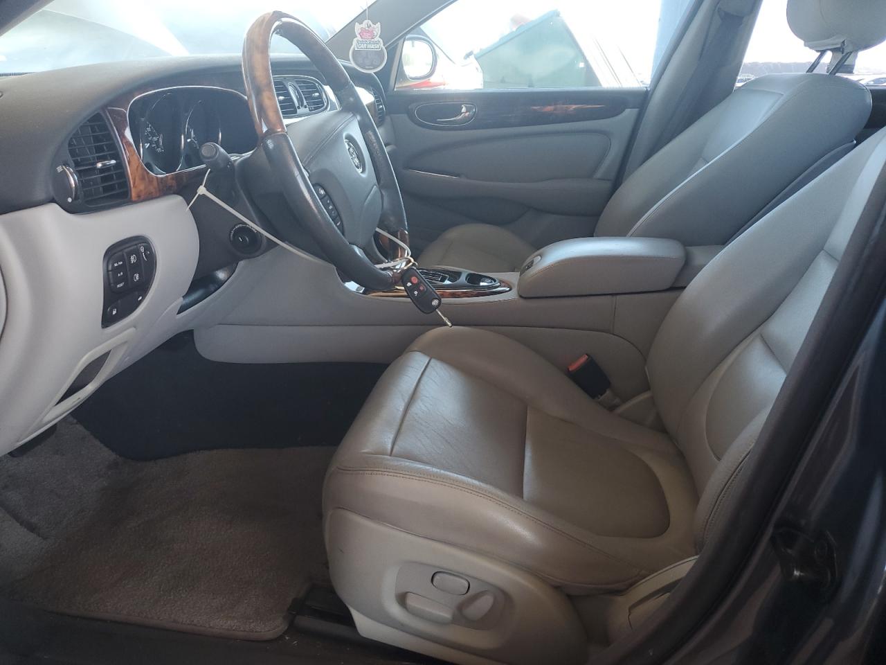 2004 Jaguar Xj8 VIN: SAJEA71C24SG11392 Lot: 85056795