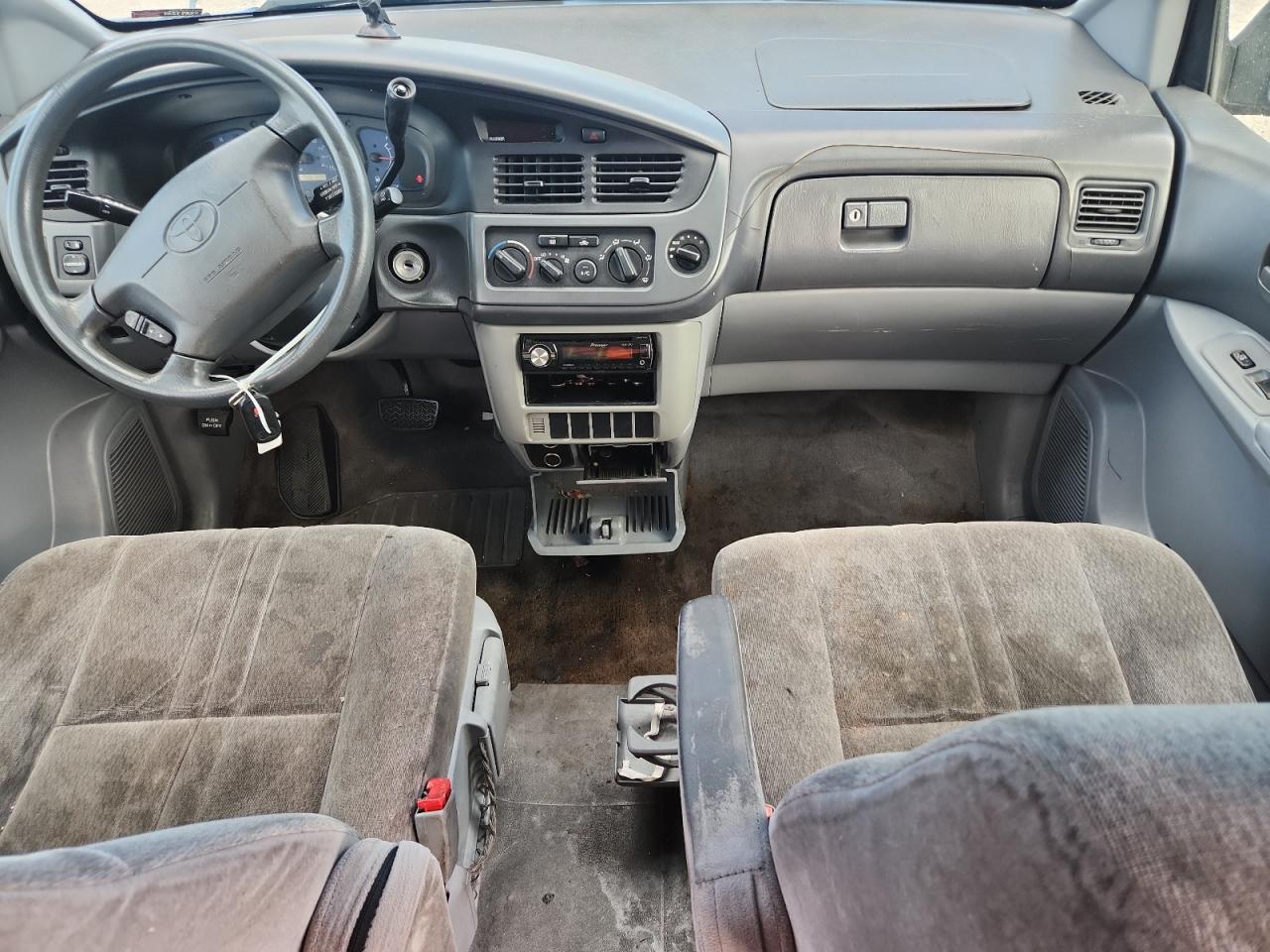 2003 Toyota Sienna Ce VIN: 4T3ZF19C93U527432 Lot: 84942245