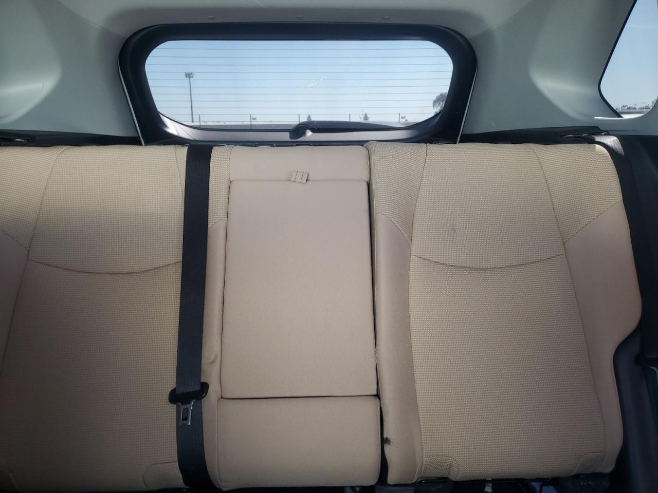 2020 Toyota Rav4 Le VIN: JTMMWRFV4LD044927 Lot: 85378295