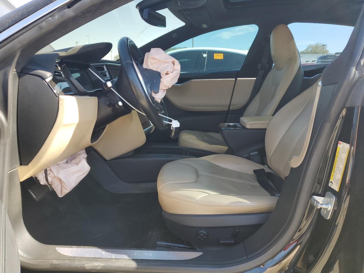 2015 Tesla Model S VIN: 5YJSA1E23FF108418 Lot: 82449535