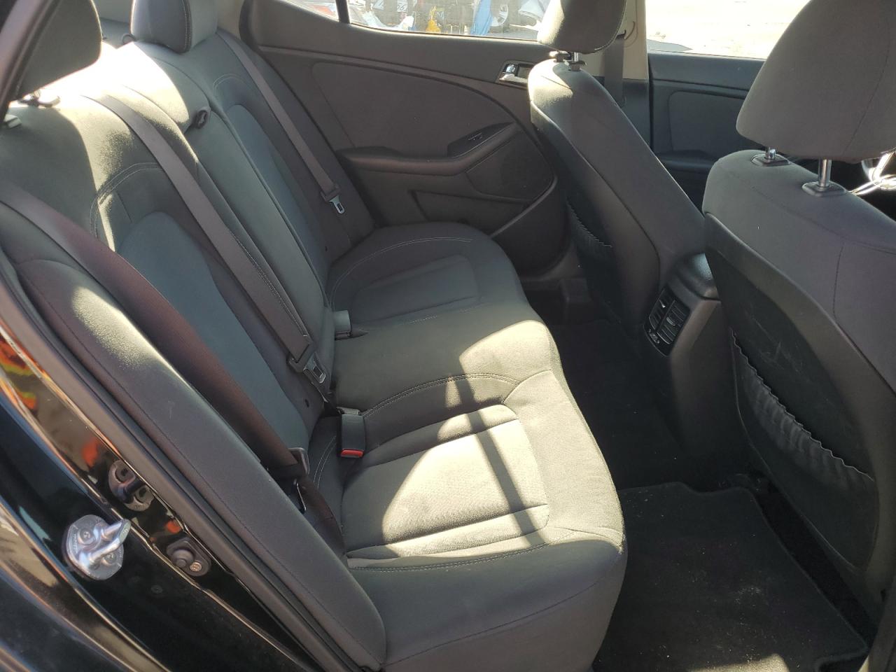 2012 Kia Optima Hybrid VIN: KNAGM4AD4C5028108 Lot: 90898425