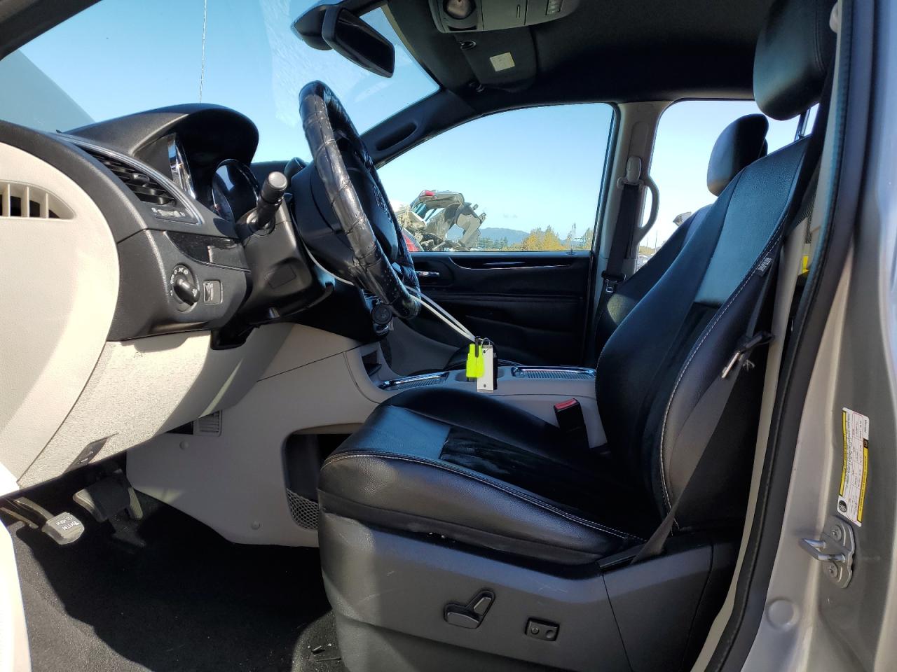 2018 Dodge Grand Caravan Sxt VIN: 2C4RDGCG0JR241626 Lot: 87254415