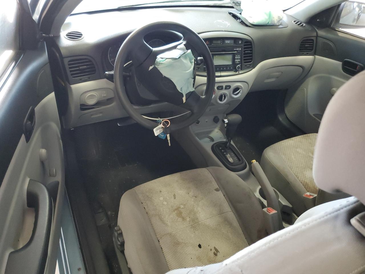 2009 Hyundai Accent Gs VIN: KMHCM36CX9U132527 Lot: 82333225