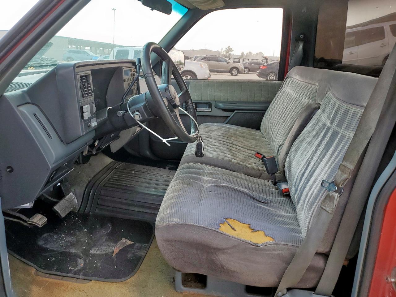 1990 Chevrolet Gmt-400 C1500 VIN: 1GCDC14K5LZ256662 Lot: 81949125