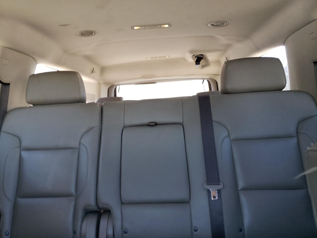 2019 Chevrolet Suburban C1500 Lt VIN: 1GNSCHKC0KR124488 Lot: 84652565