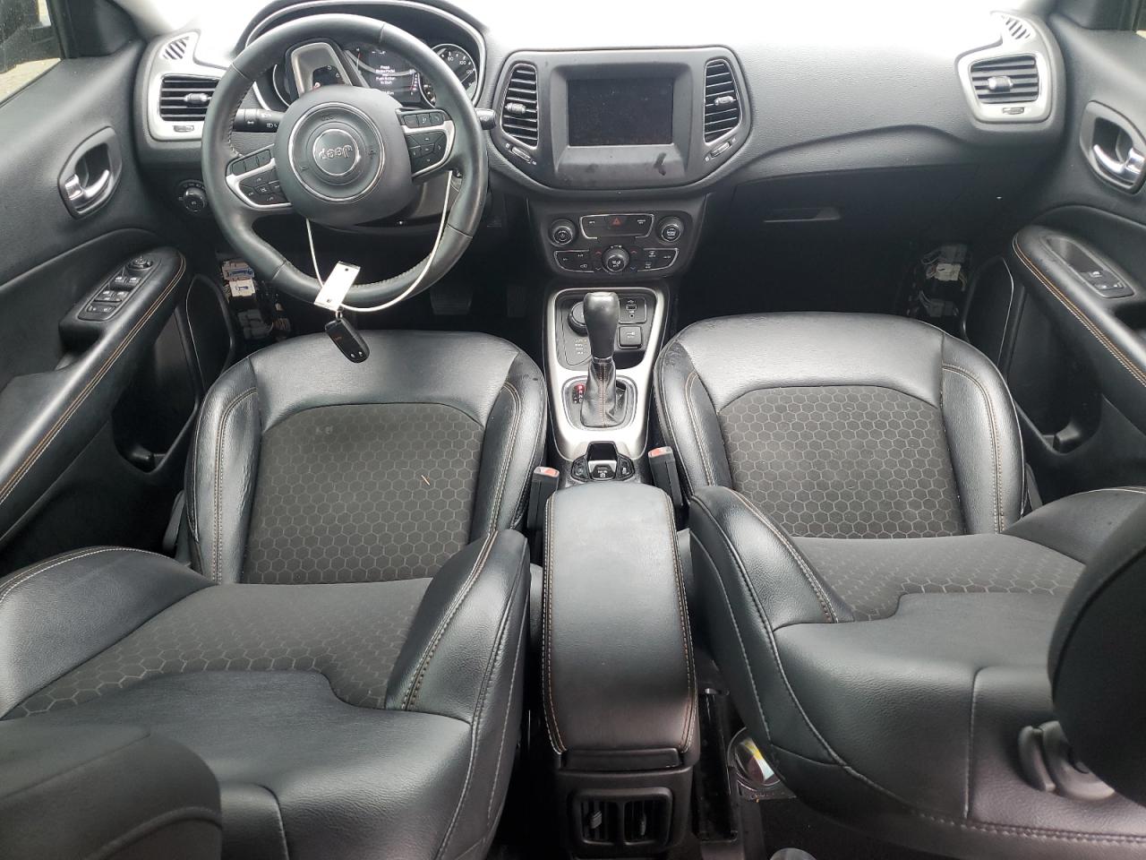 2019 Jeep Compass Latitude VIN: 3C4NJDBB9KT647351 Lot: 85496025