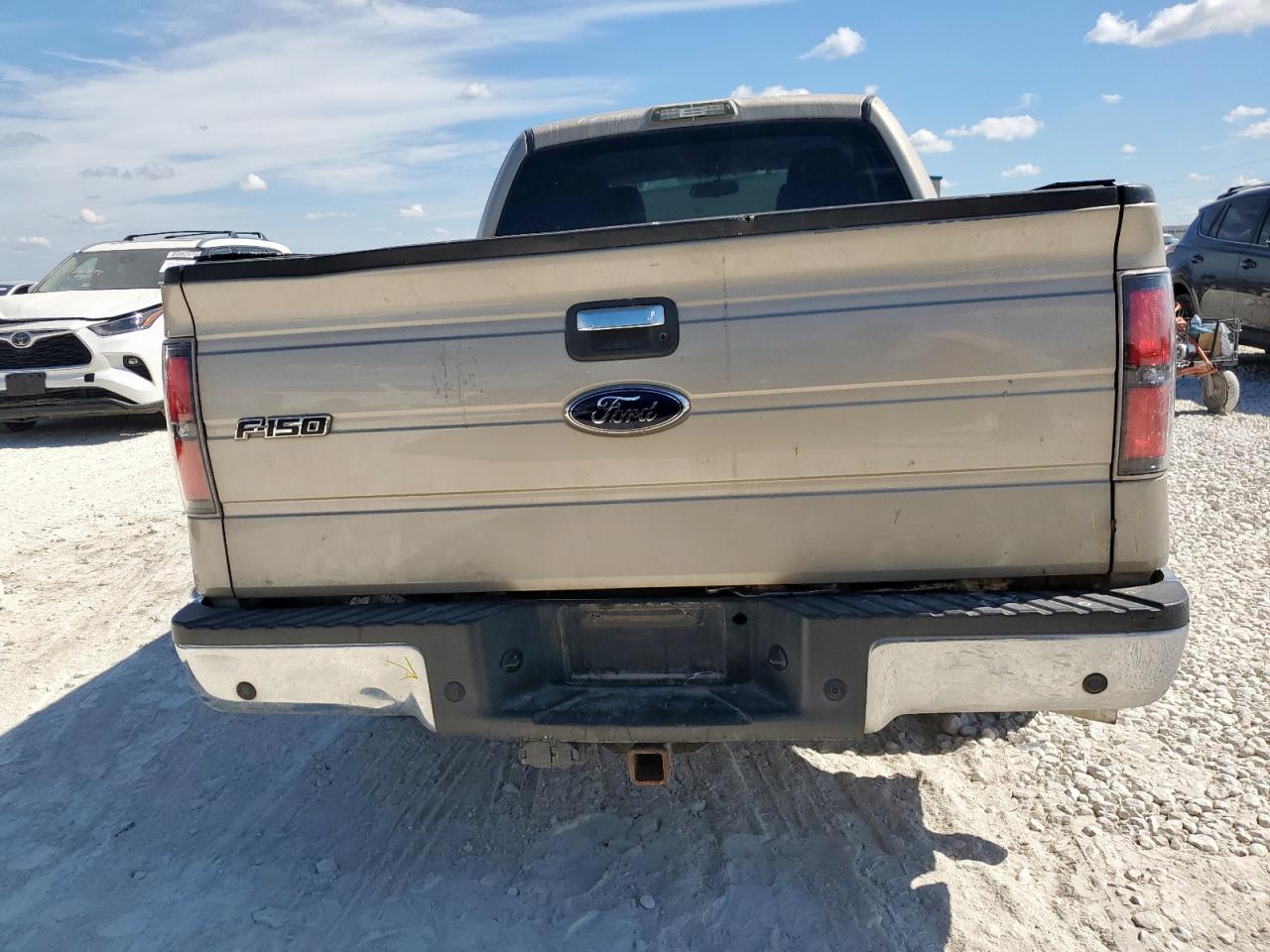 2010 Ford F150 Super Cab VIN: 1FTEX1C84AKE42309 Lot: 85297315