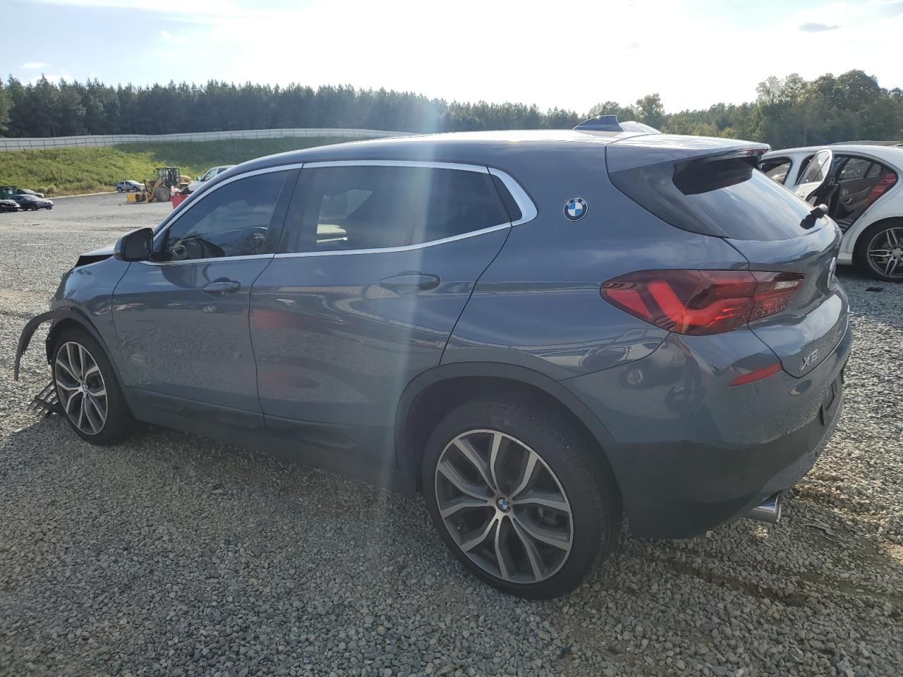 Фото: WBXYH9C04M5S09880